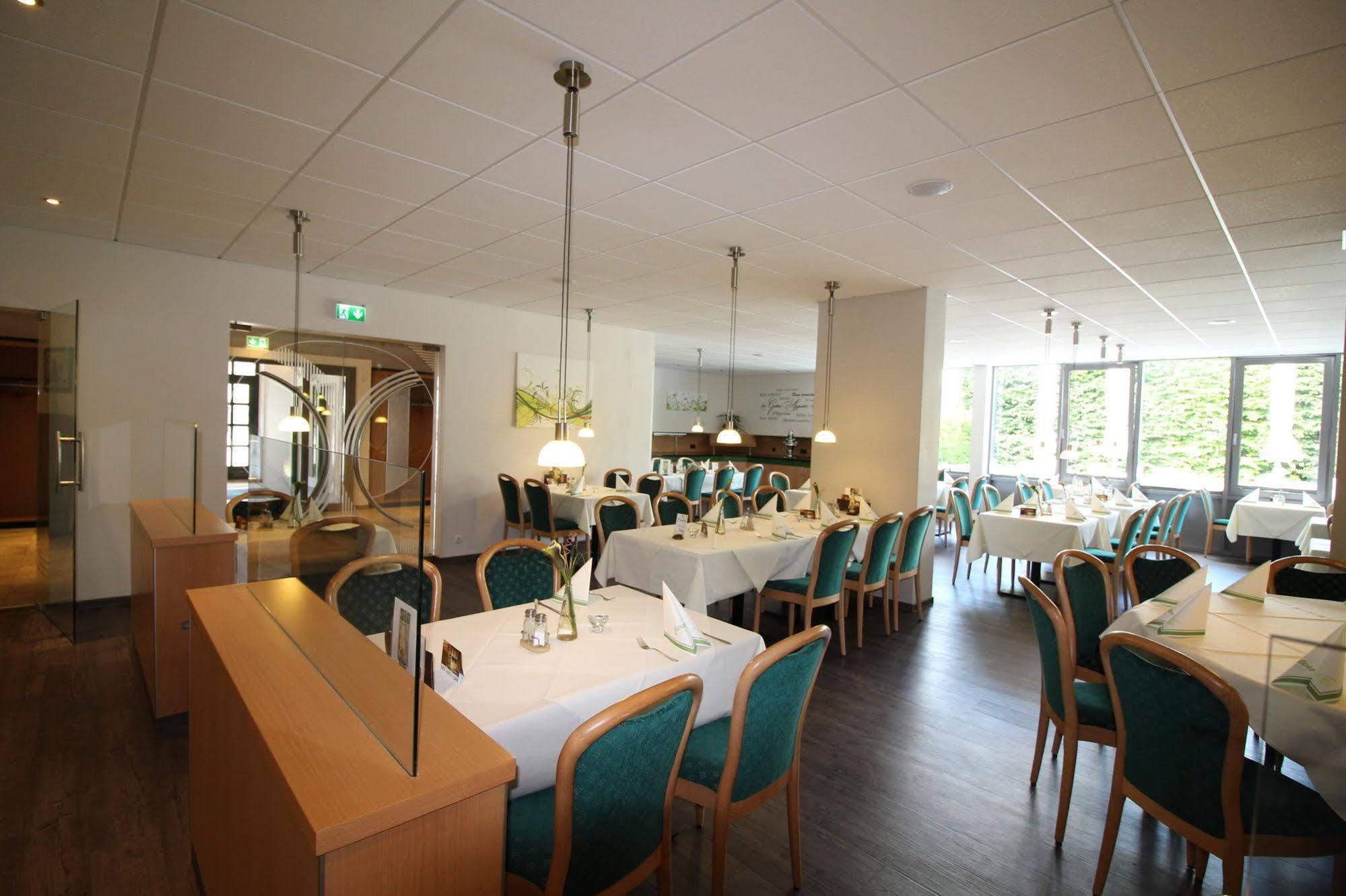 Hotel Carstens Bordesholm Eksteriør billede