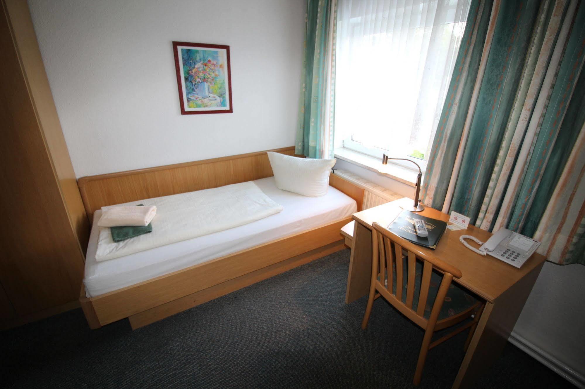 Hotel Carstens Bordesholm Eksteriør billede