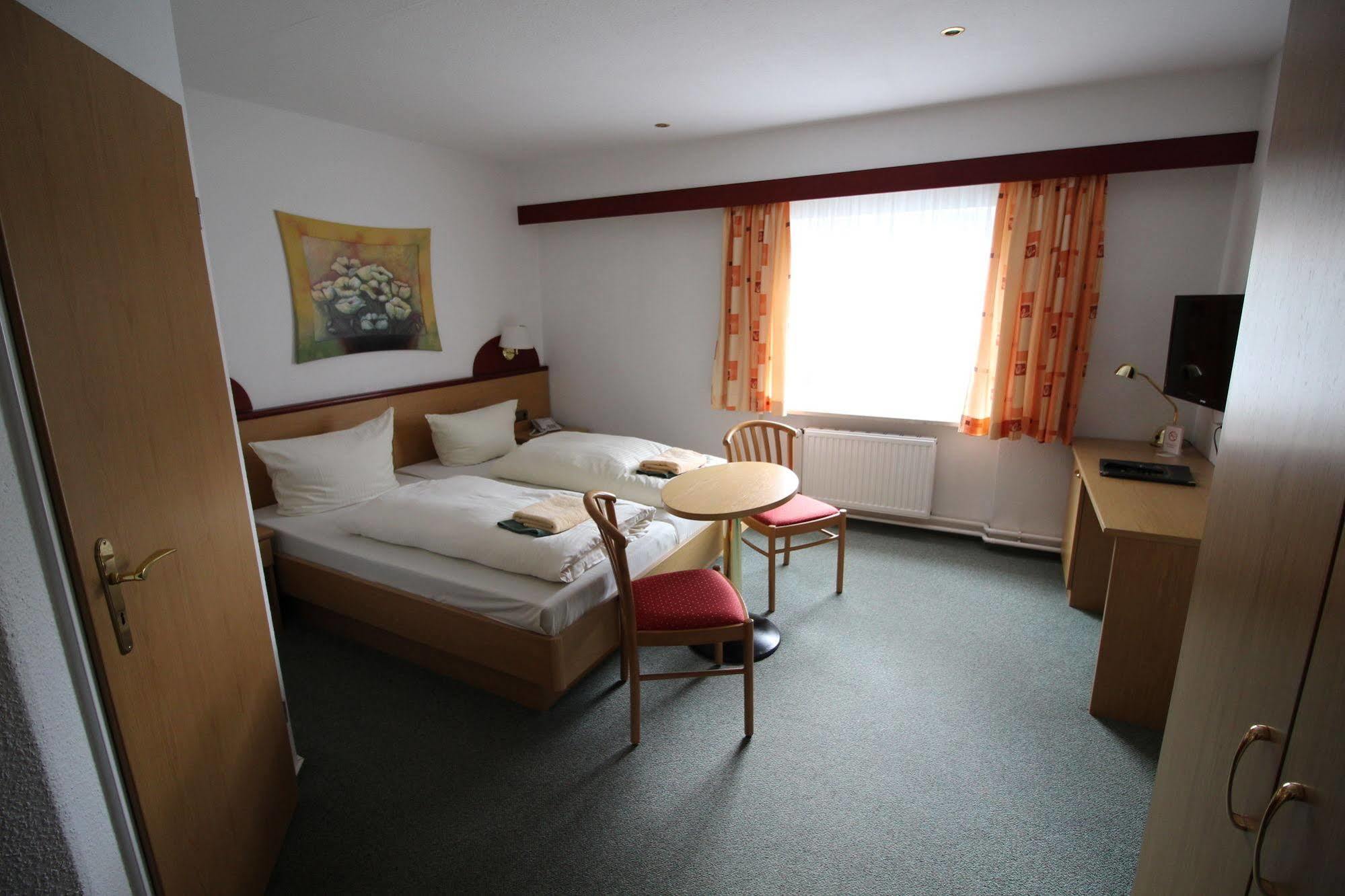 Hotel Carstens Bordesholm Eksteriør billede