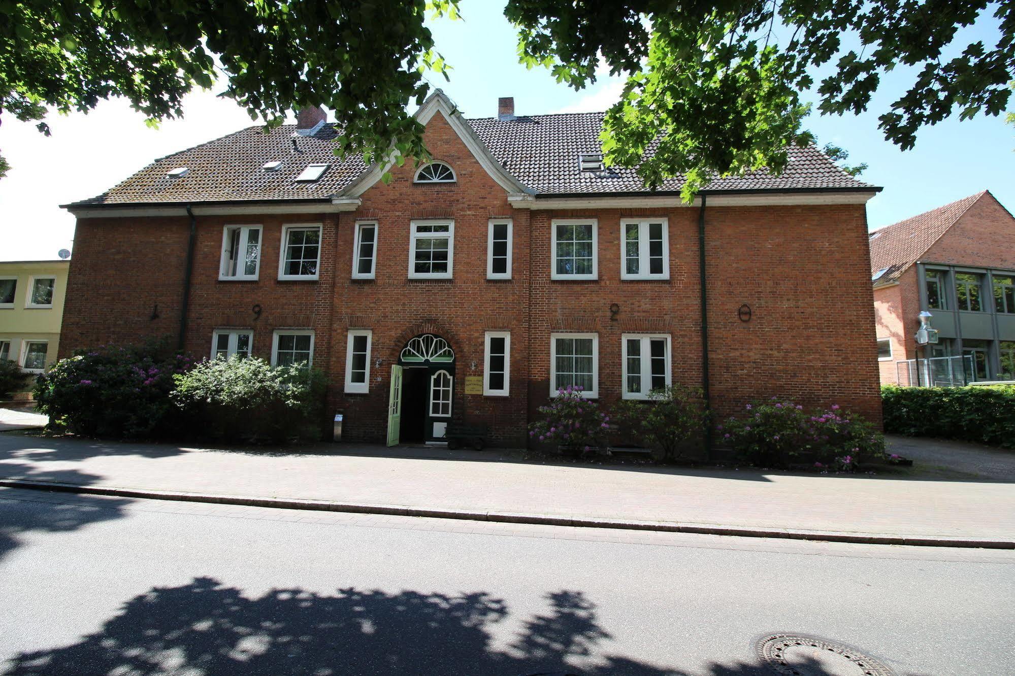 Hotel Carstens Bordesholm Eksteriør billede